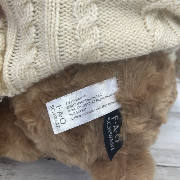 FAO SCHWARZ TEDDY BEAR ANNIVERSARY EDITION - Picture 4 of 6